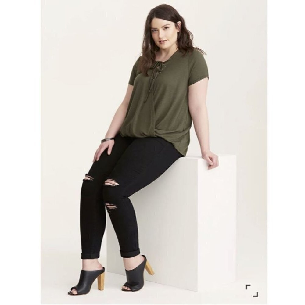 Torrid Army Green Lace Up Neck Surplice Tee Short Sleeve Faux Wrap Shirt Size 1X